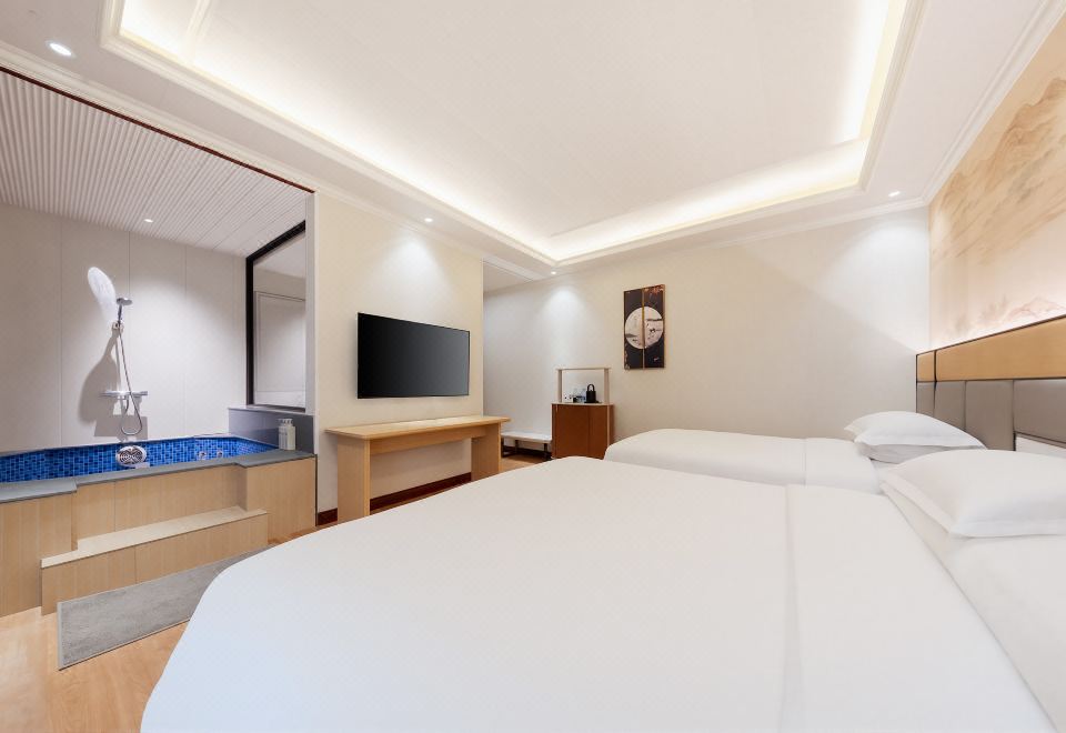 雅致私汤家庭房（慕思助眠+智能马桶+小冰箱）