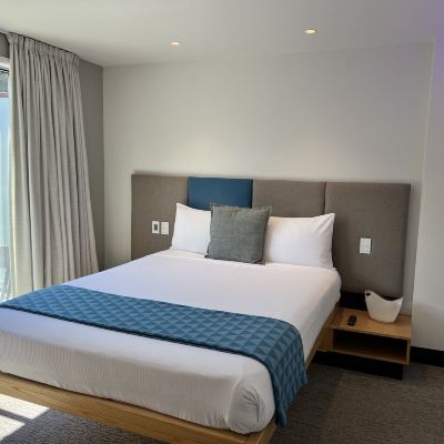 Queen Room with Balcony mi-pad Queenstown Promo Code