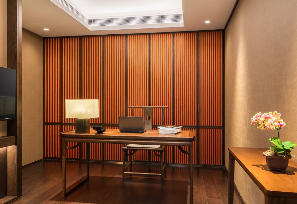 月Crescent | 海景套房 | 私享书房