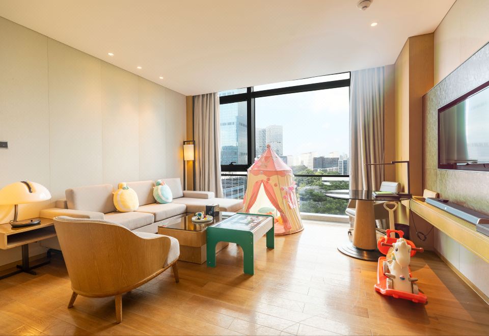 Courtyard Shenzhen BayFamily Suite Cartoon Theme