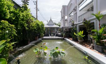 Whole house rental 一棟貸切宿 "Your Home Tottori" 市内中心地近くの素敵な一軒家 - Housity