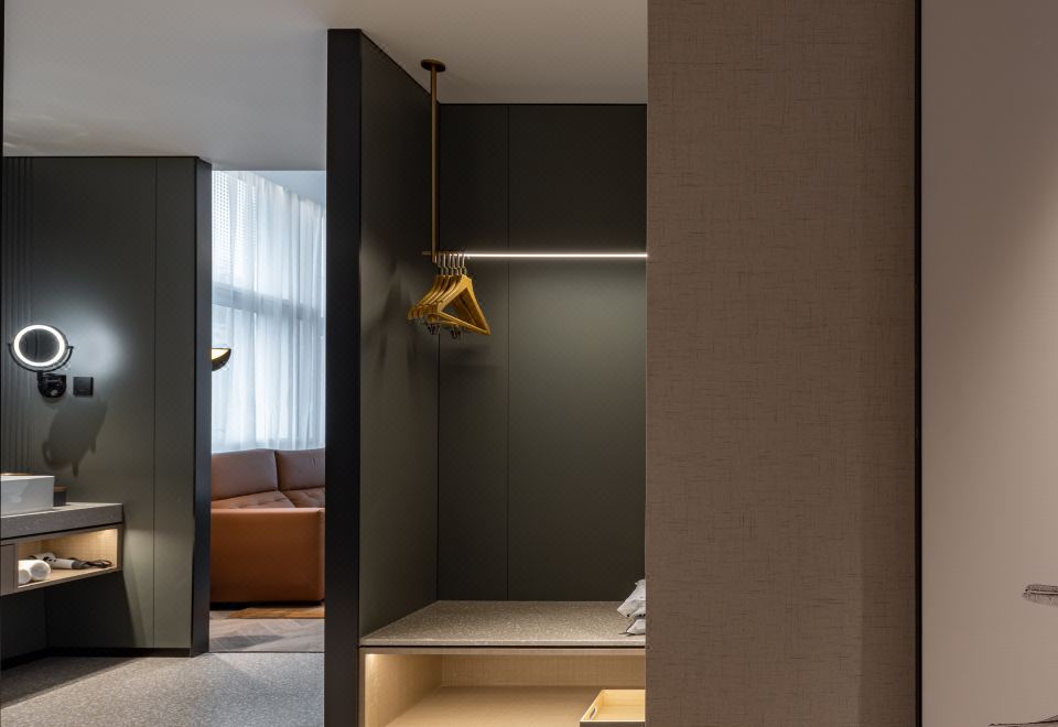 Shenzhen Nanshan Science Park high-tech Central ATOURS HotelJimu City-View Double Bed Room (Mini Fridge + Screen Projection TV + Yoga Mat + Deep Sleep PRO Pillow + 270 Degree Floor-to-Ceiling Window)