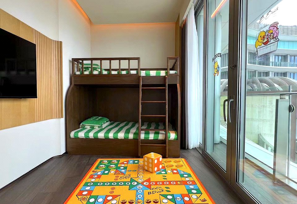 海景小黄鸭亲子房