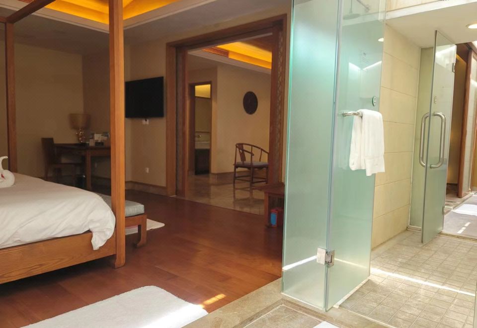 赏月套房-高层天窗-私汤泡池-超大客厅