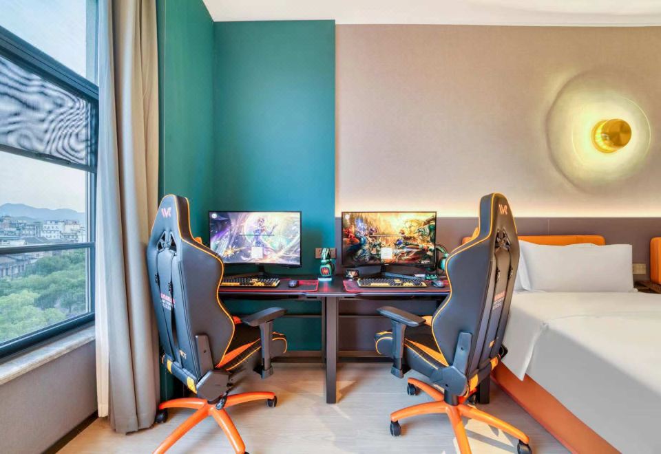 Weihuan | Gaming Twin Room