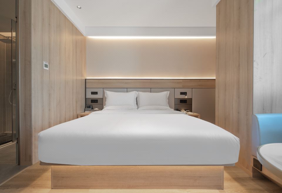 简约大床房（闽南茶具+明亮通透+独立弹簧床垫）