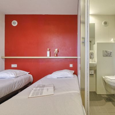 Twin Room (Towels, Wifi, TV) Eklo Hotels le Mans Promo Code