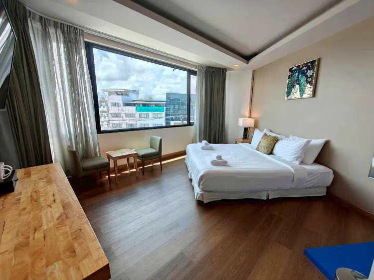 ห้องดีลักซ์คอร์เนอร์(เตียงควีนไซส์)