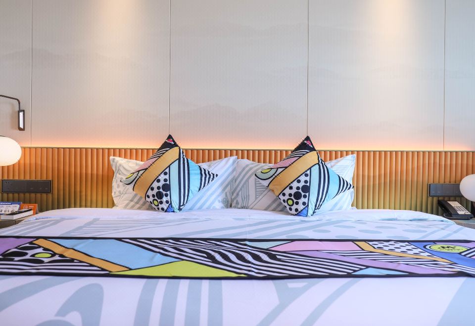 草莓音乐节豪华大床房