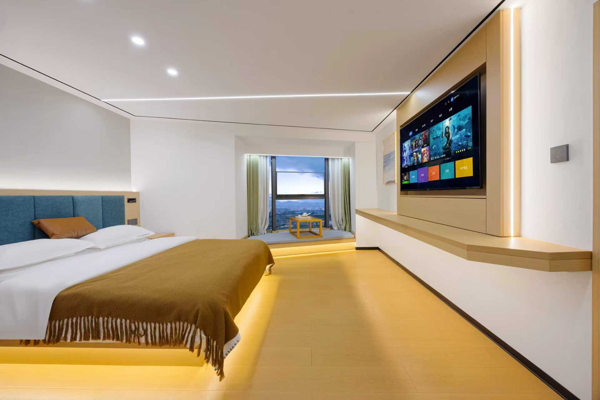 高空景观豪华套房（闲观夜街市井+定制静眠床品+智能马桶）