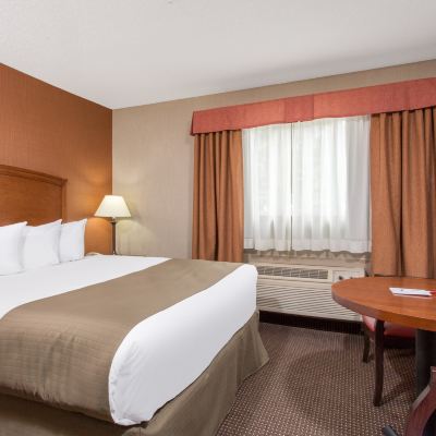 豪華大床間 坎莫爾套房酒店優惠