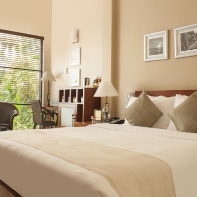 Deluxe Double Room Colombo Court Hotel & Spa Promo Code