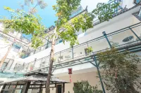 Dali Shanhaiyunjian Hotel (Dali Old City South Gate)