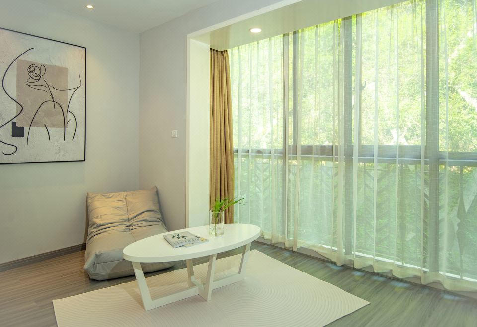 Nanyue Lotusland HotelRomantic Round-bed Room