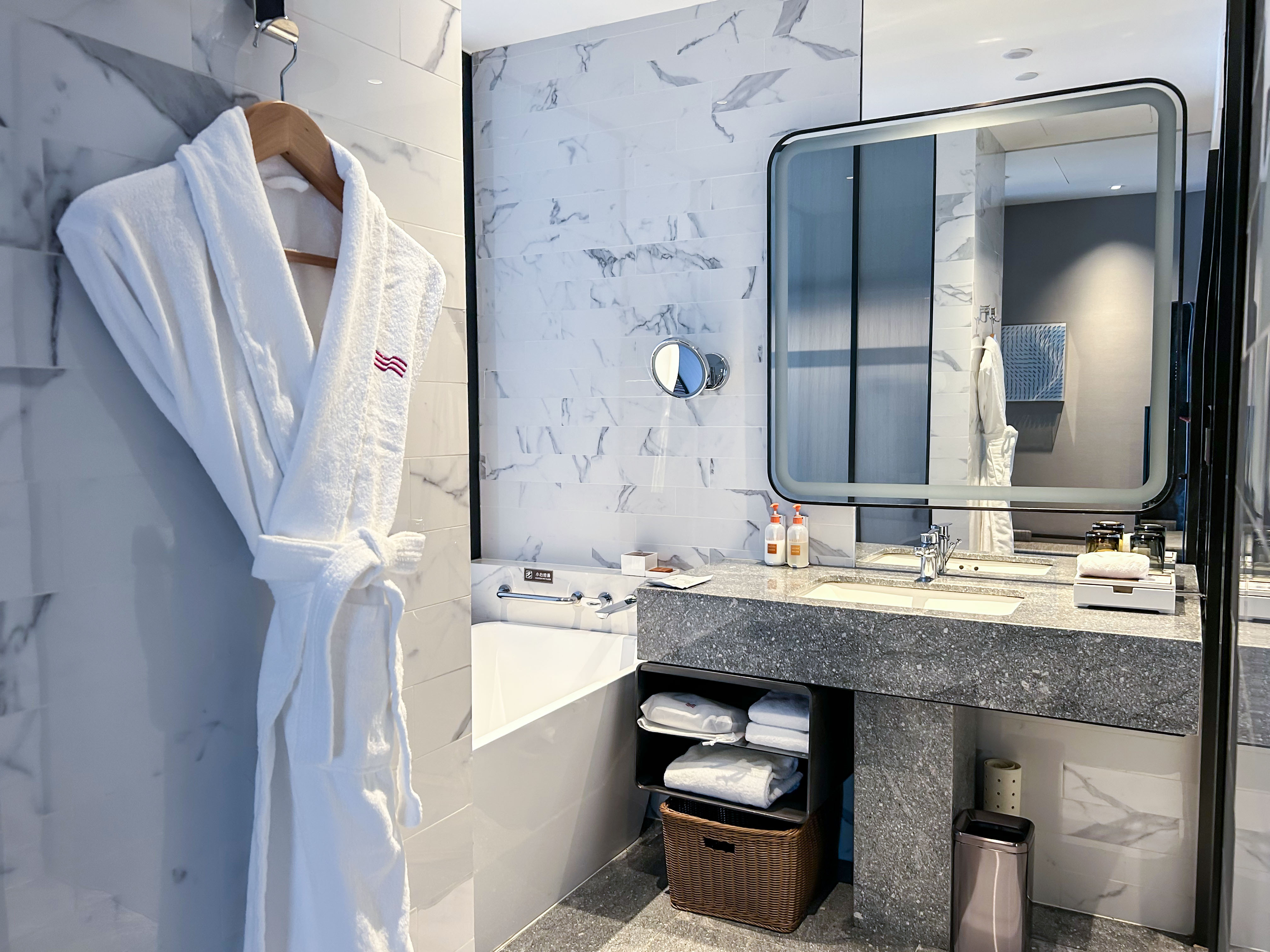 高级海景大床房