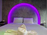 Hollywood Dannok Hotel