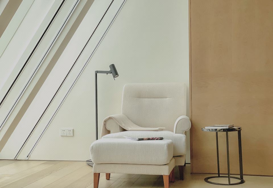 外滩景观露台套房