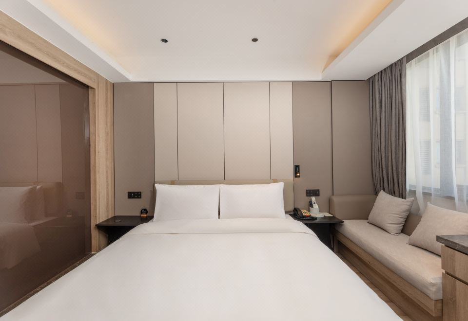 几木大床房（深睡枕PRO+投屏电视+小冰箱）