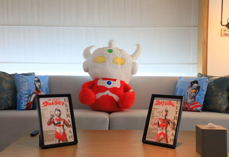 经典奥特曼主题湖景套房