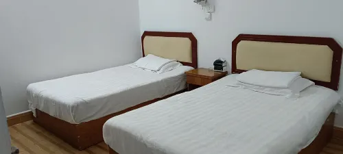 Xunwu Gangwan Business Hotel
