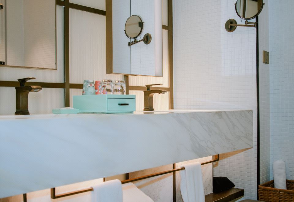 Hangzhou SENBO Nature Park and ResortSuperior 2-bed Room