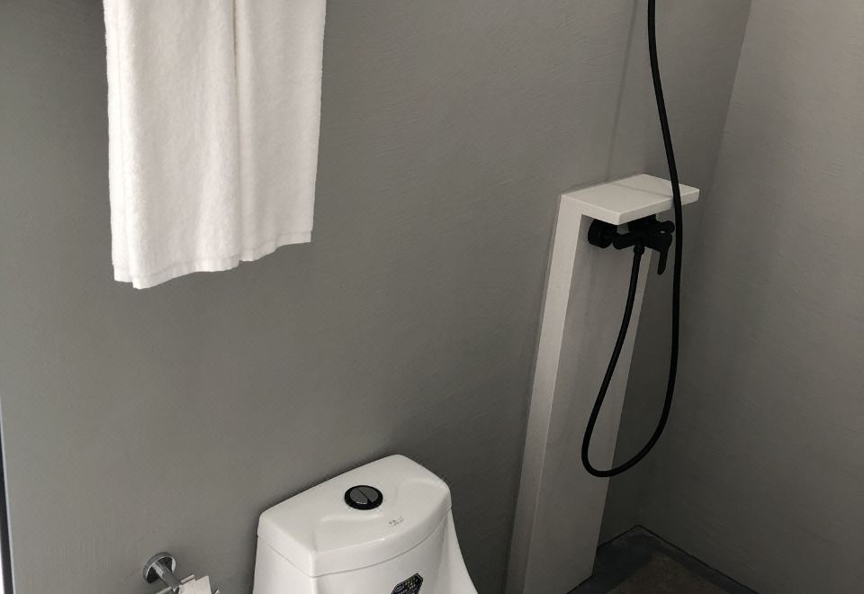 Lanchao Huajianshe Homestay (Zhuhai Guishan Island)Mu Guang · Sunset Sea View King Bed Room