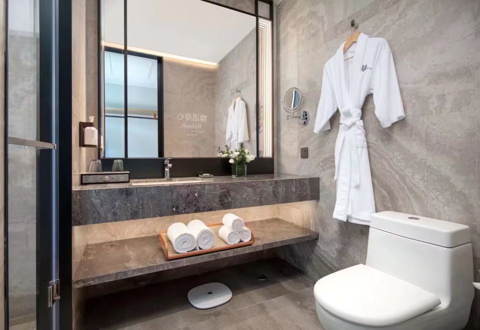 EVEN Hotel Shenzhen Nanshan, an IHG Hotel2 Double Premium City View