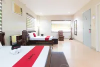 RedDoorz @ Teofila Lodge