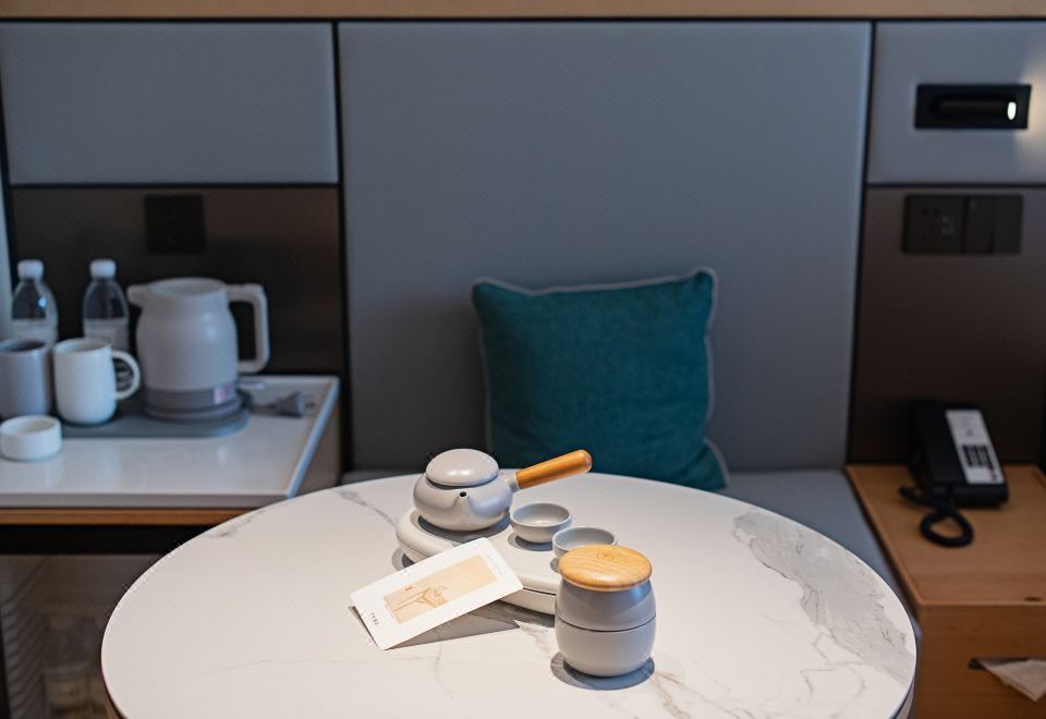 JI Hotel (Chengdu Taikoo Li 339 Tianfu Panda Tower)2-bed Room