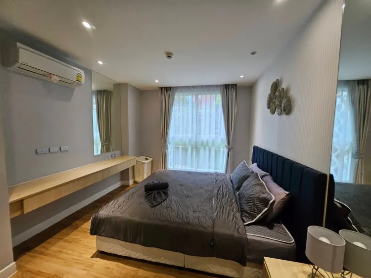 ห้องเตียงใหญ่ ติดสระ B104