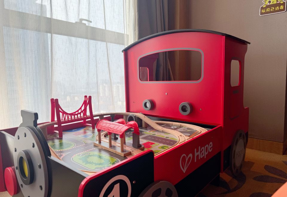 酷芽Hape火車大世界豪華雙床房