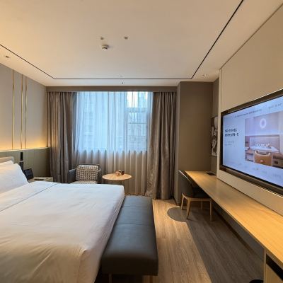 大床房 （語音客控+雨淋頂噴+小冰箱） 桔子酒店（成都蜀漢路東地鐵站店）優惠