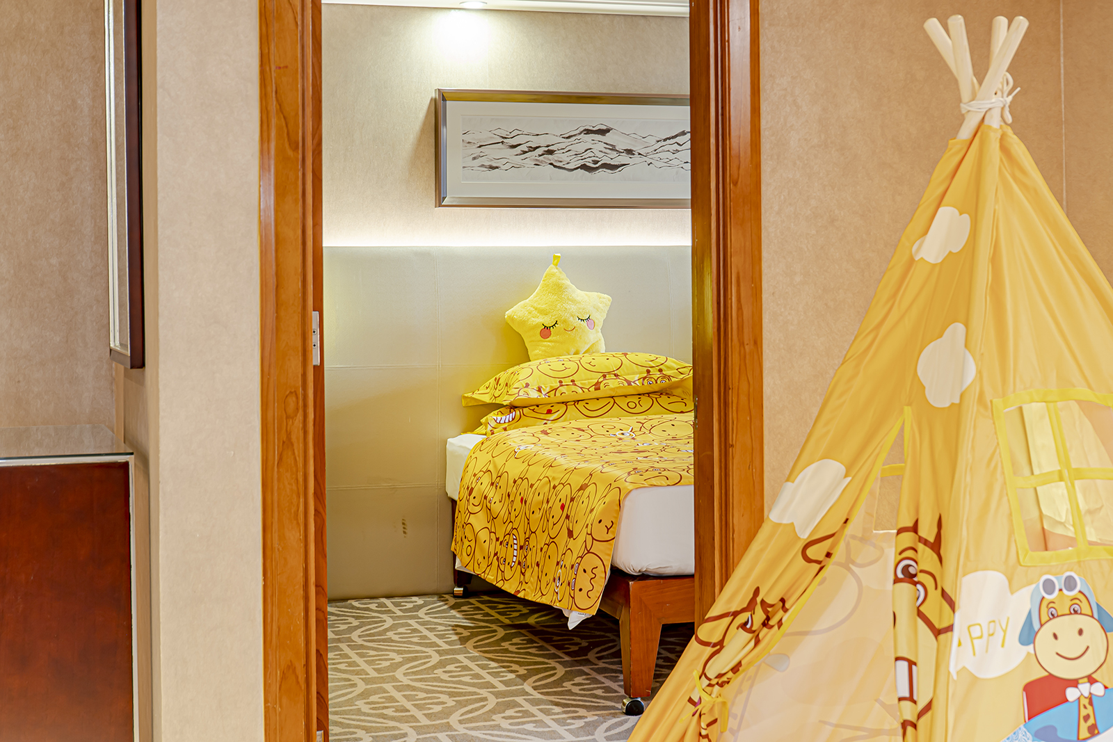 亲子公寓家庭双卧室客房