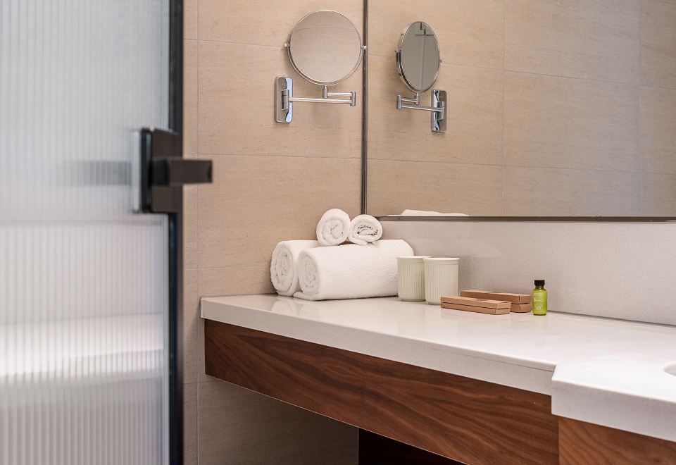 Beijing Placid Lake Resort HotelSuite