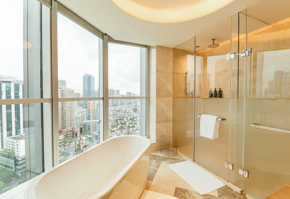 Sheraton Guangzhou HotelClub Grand Deluxe King Room