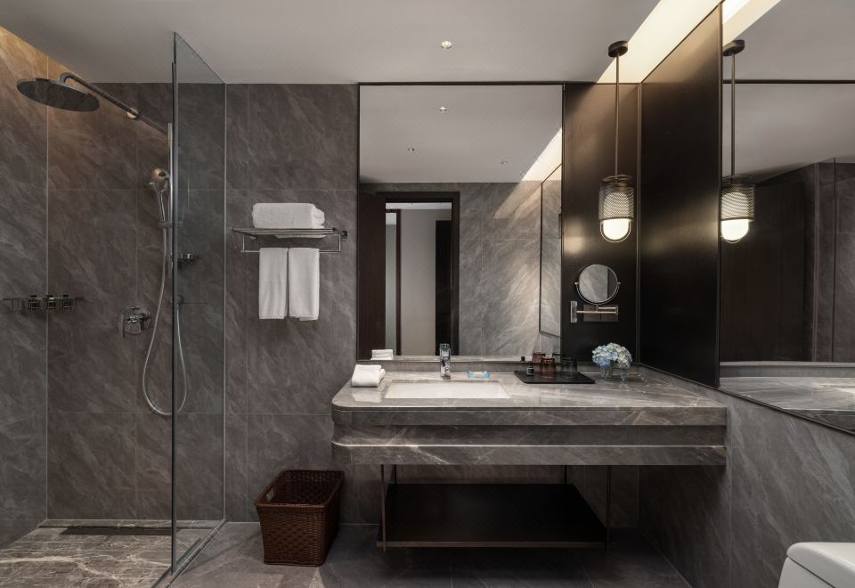 Century Huatian HotelSuperior Twin Room