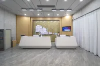 Yeste Hotel (Wuzhou Teng County Hedong Cultural Square)