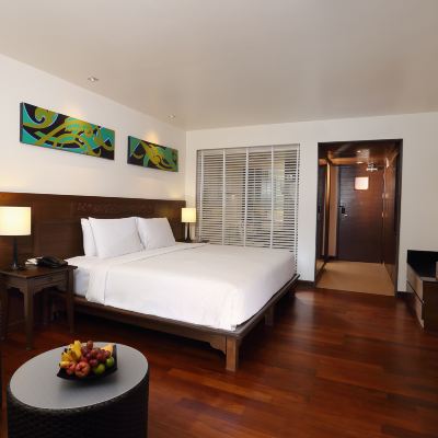 Guest Room, 1 King Bed, Balcony Le Méridien Phuket Beach Resort (SHA Extra Plus) Promo Code
