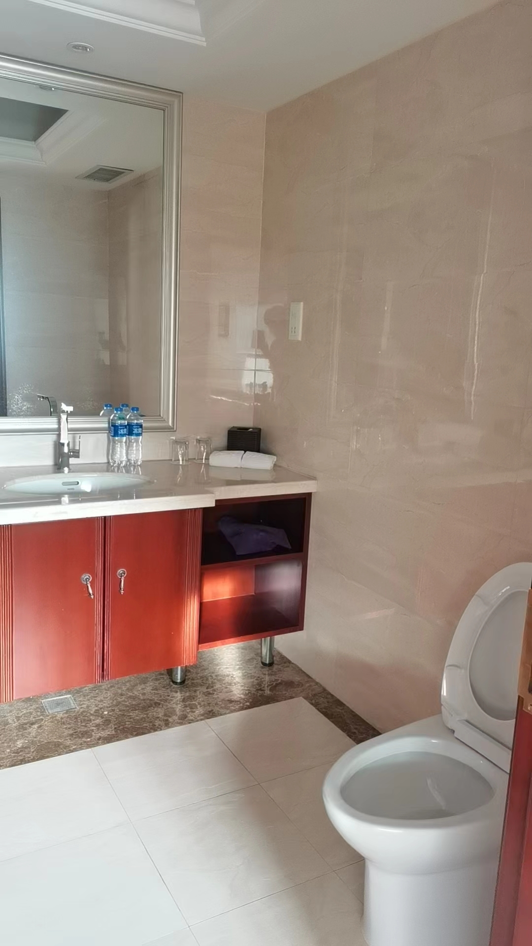 豪华大床房（小冰箱）