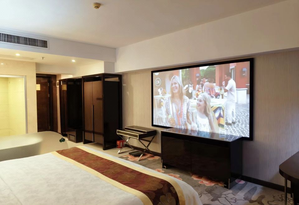 Clayton Hotel GuangzhouIMAX Large Screen Movie Room