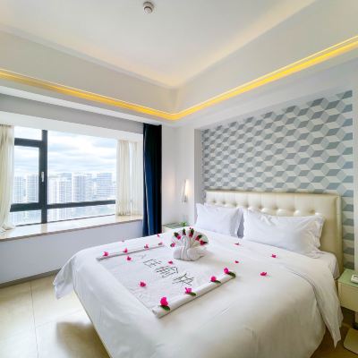 逸享大床套房（1室1廳+超大空間+獨立景觀陽台） 三亞子悦康年酒店優惠