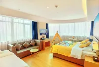 Vienna International Hotel (Yichang East Railway Station Passenger Transport Center)