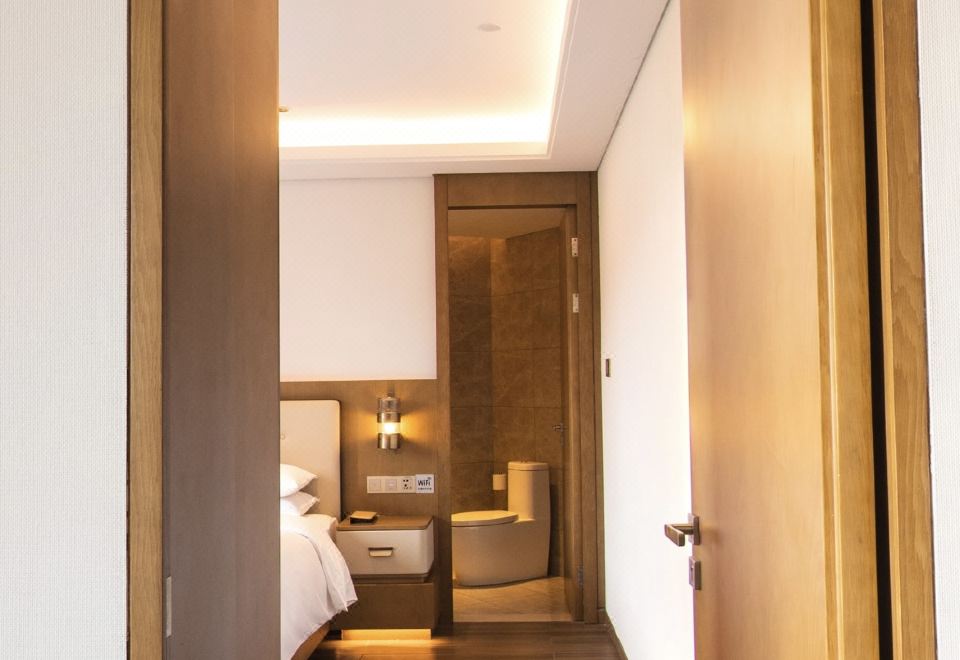 Wingate by Wyndham Hainan ChengmaiDeluxe Family Suite