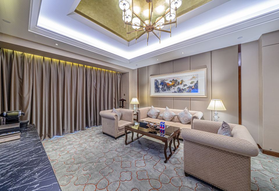 Zhaolin Grand Hotel BeijingBusiness Suite