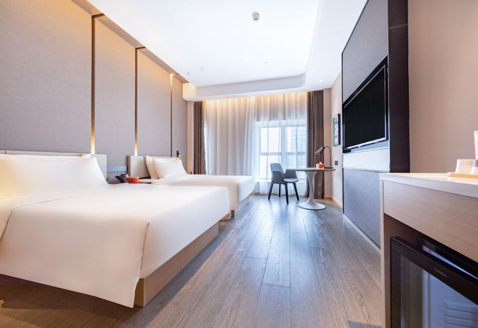 Atour Hotel Guangzhou  Railway South Station Vanke CenterExecutive 2-bed Room