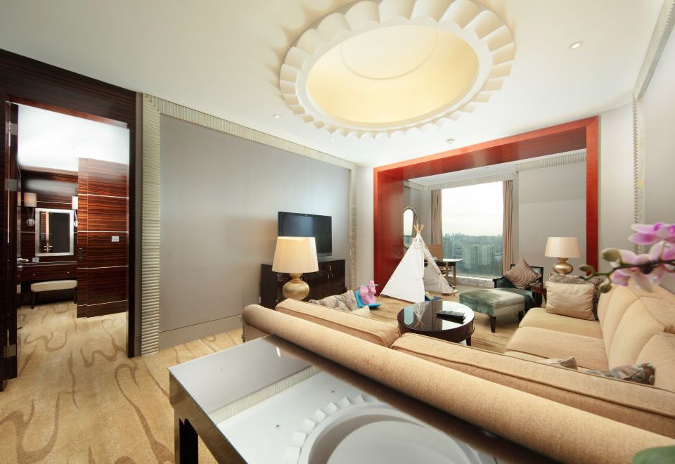 行政湖景亲子套房