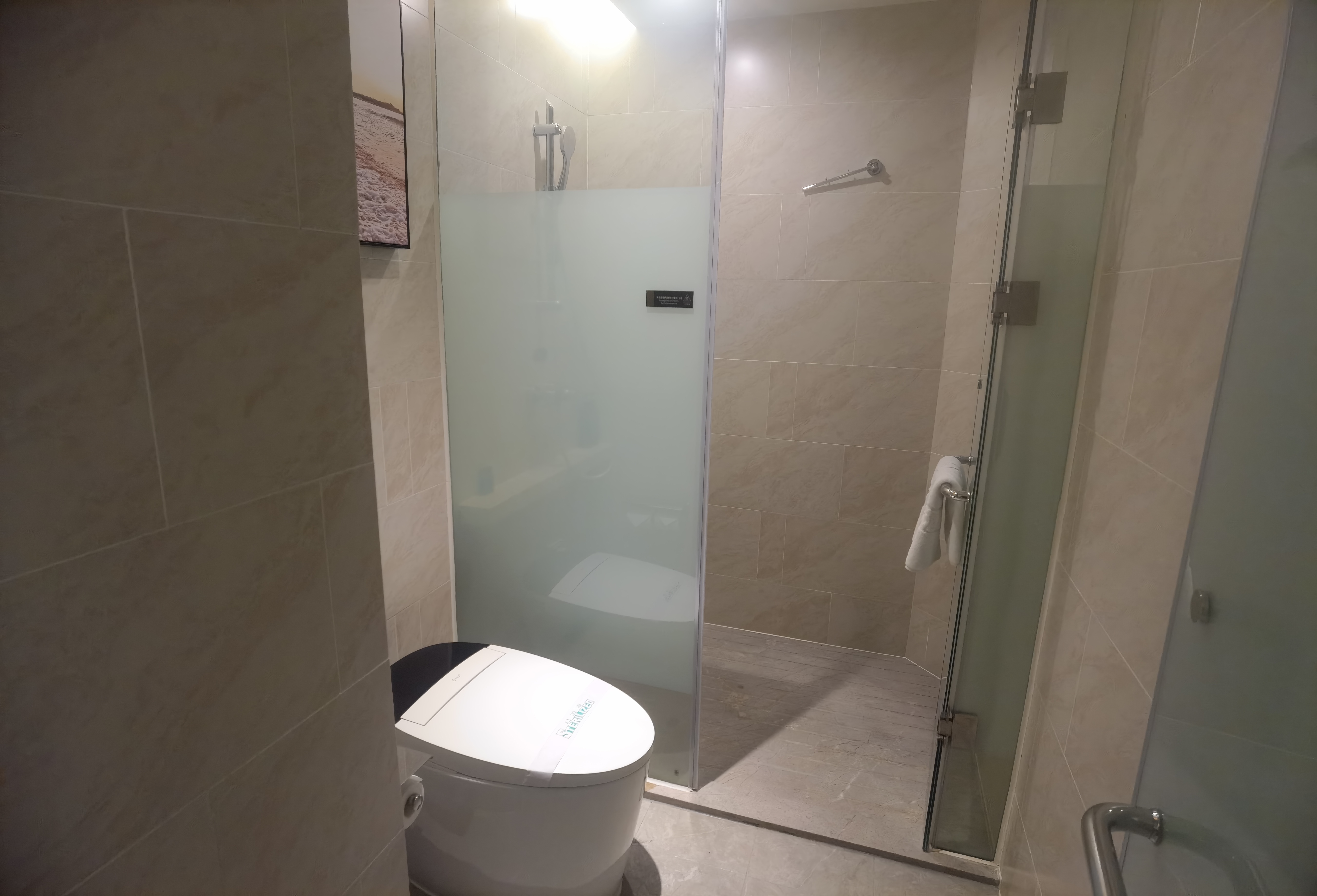 纯净山景大床房