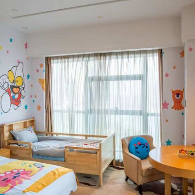 豪華市景大床親子主題房（動物王國） 義烏博覽皇冠假日酒店優惠