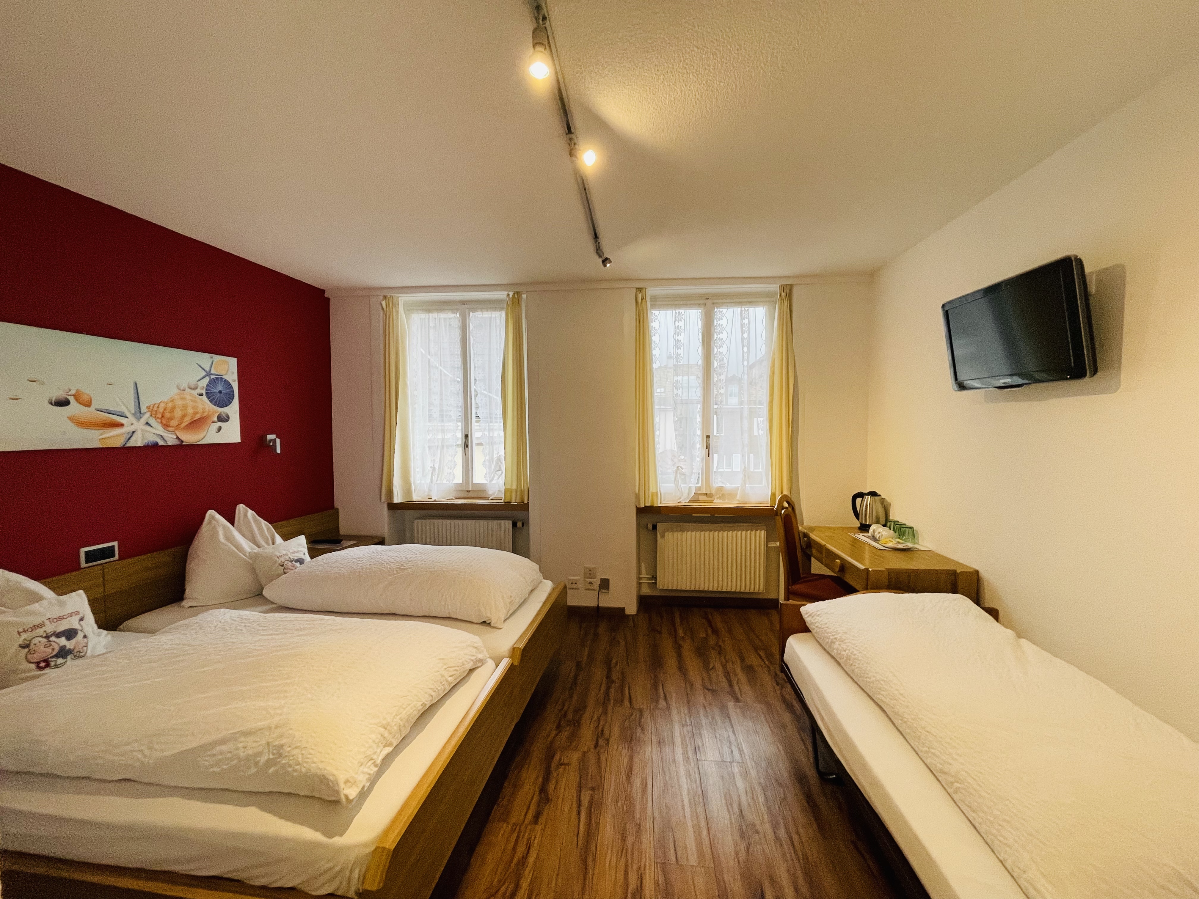 三人房（带空调）