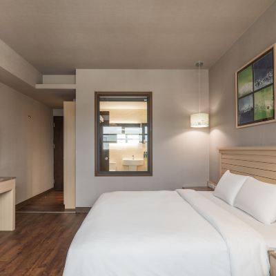 商務雙人房 康橋商旅（高雄六合夜市七賢館）優惠